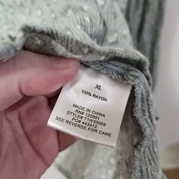 Hippie Rose button down cheetah print blouse! - Picture 3 of 5